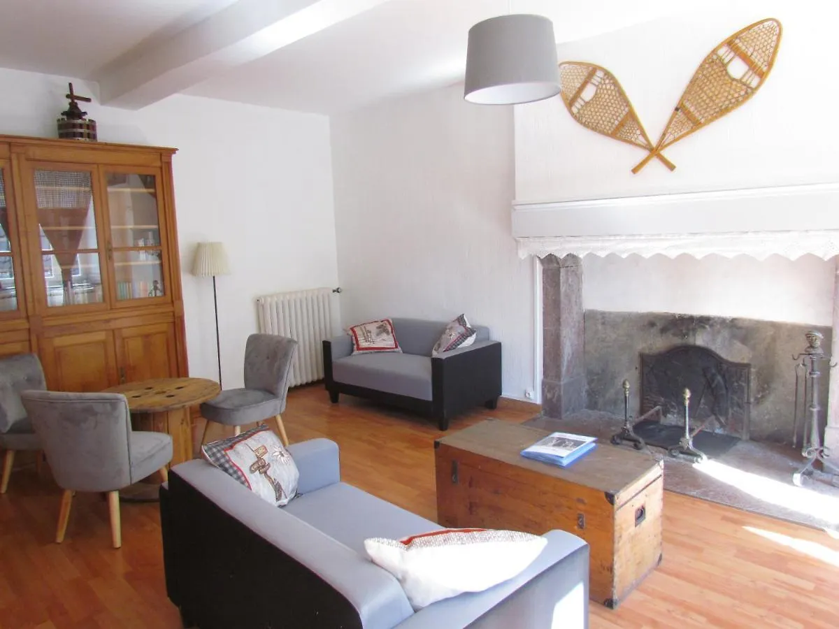 Le Domaine Des 3 Marmottes Chambres D' Hotes Cierp Bed & Breakfast